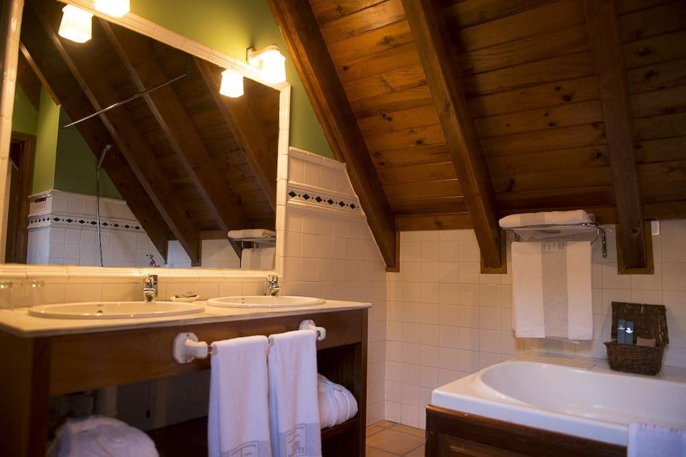 Hotel Chalet Bassibe Baqueira Beret Dış mekan fotoğraf