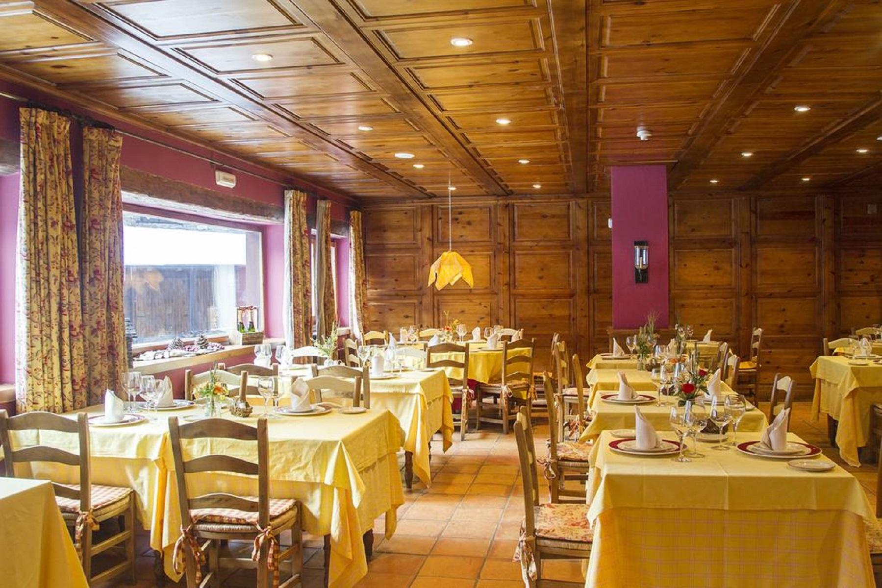 Hotel Chalet Bassibe Baqueira Beret Dış mekan fotoğraf