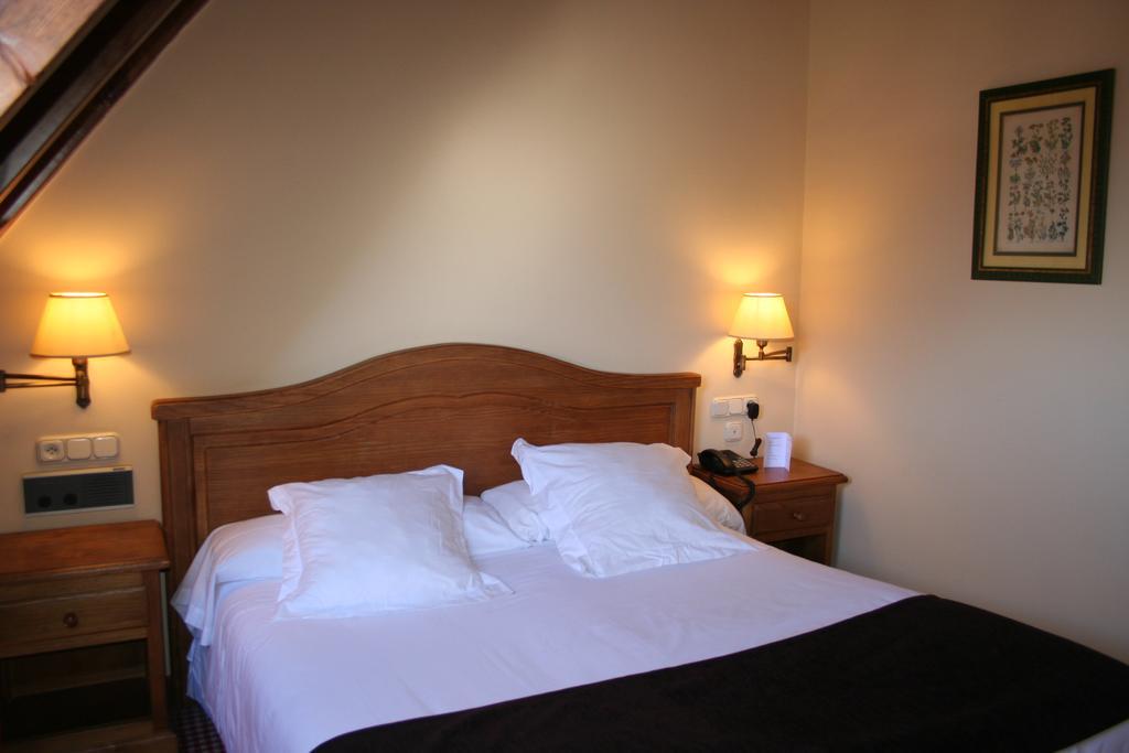 Hotel Chalet Bassibe Baqueira Beret Dış mekan fotoğraf