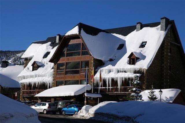 Hotel Chalet Bassibe Baqueira Beret Dış mekan fotoğraf