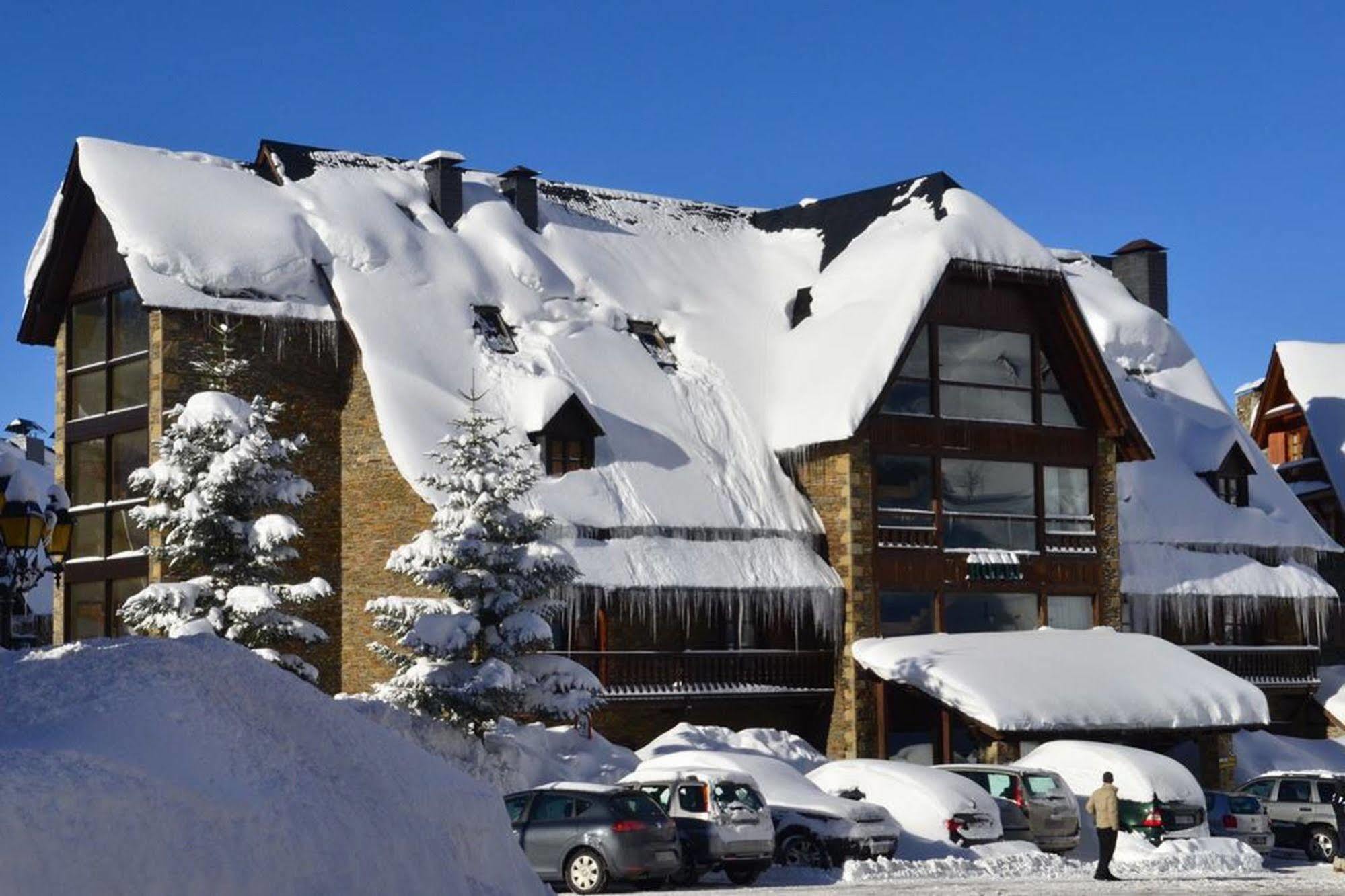 Hotel Chalet Bassibe Baqueira Beret Dış mekan fotoğraf