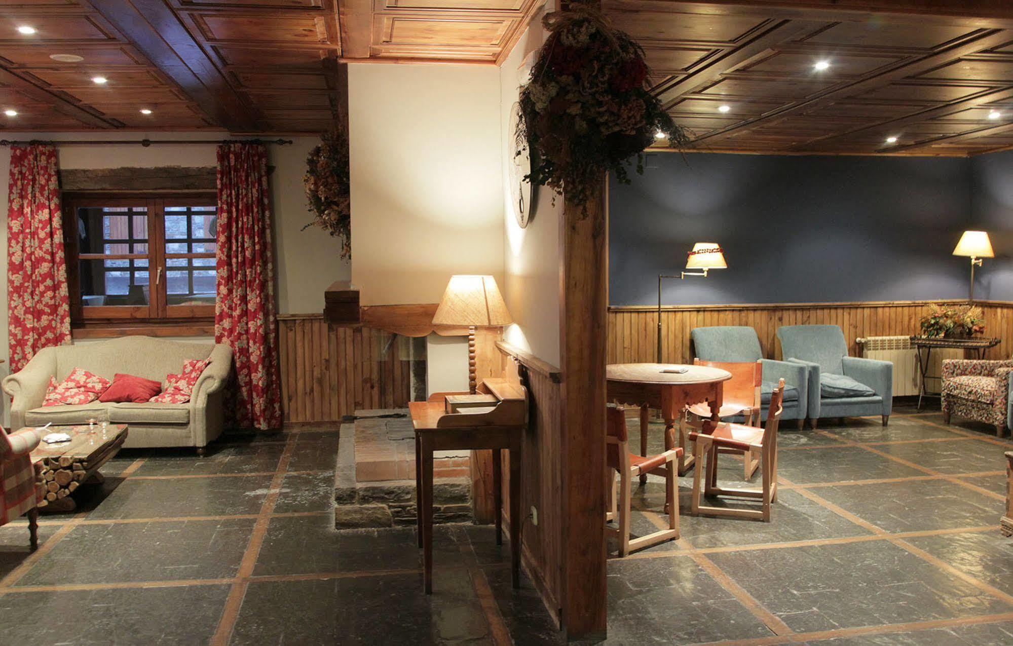 Hotel Chalet Bassibe Baqueira Beret Dış mekan fotoğraf