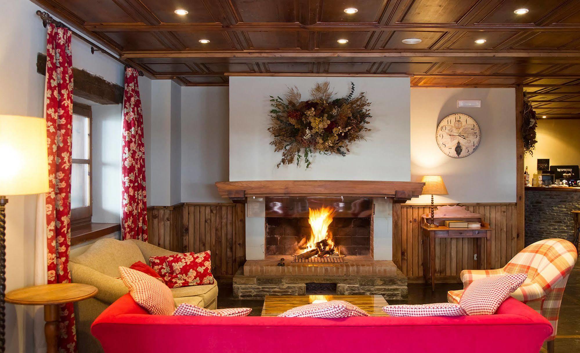 Hotel Chalet Bassibe Baqueira Beret Dış mekan fotoğraf