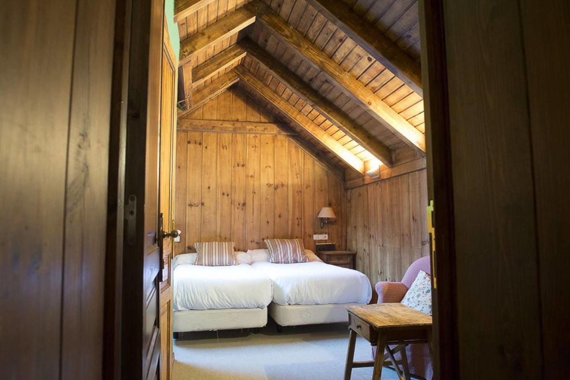 Hotel Chalet Bassibe Baqueira Beret Dış mekan fotoğraf