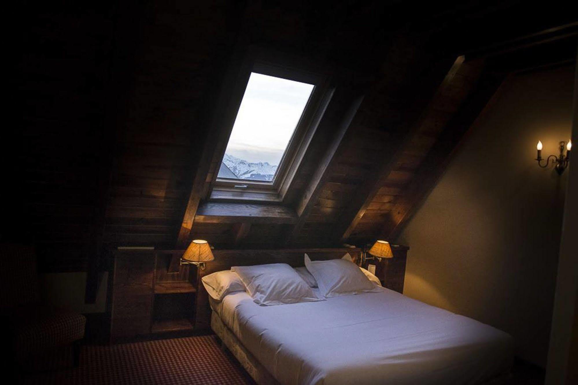 Hotel Chalet Bassibe Baqueira Beret Dış mekan fotoğraf